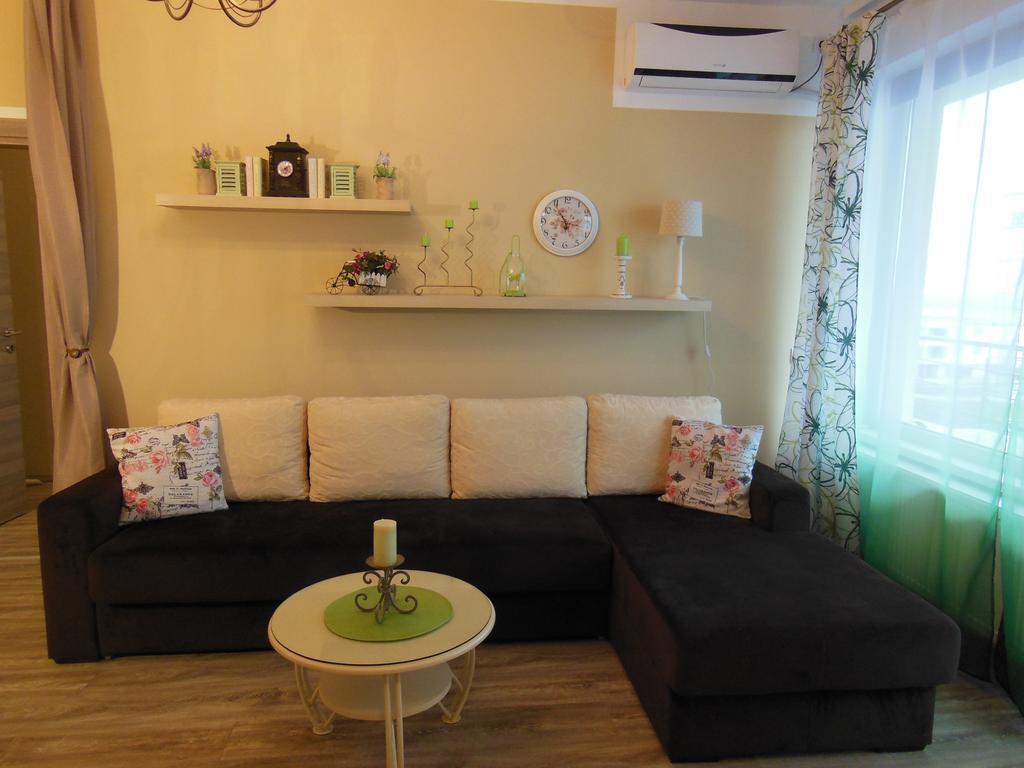 Gabrielle Apartment Mamaia Esterno foto